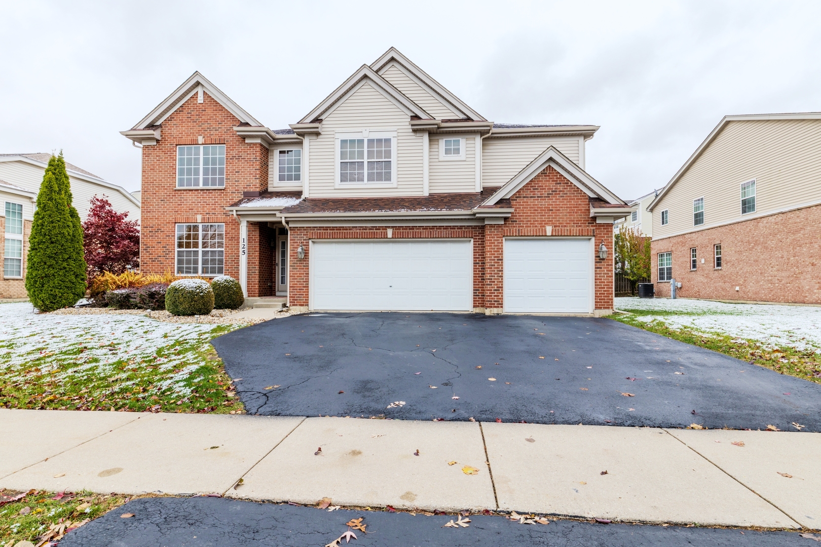 125 N Spruce Avenue, Wood Dale, IL 60191