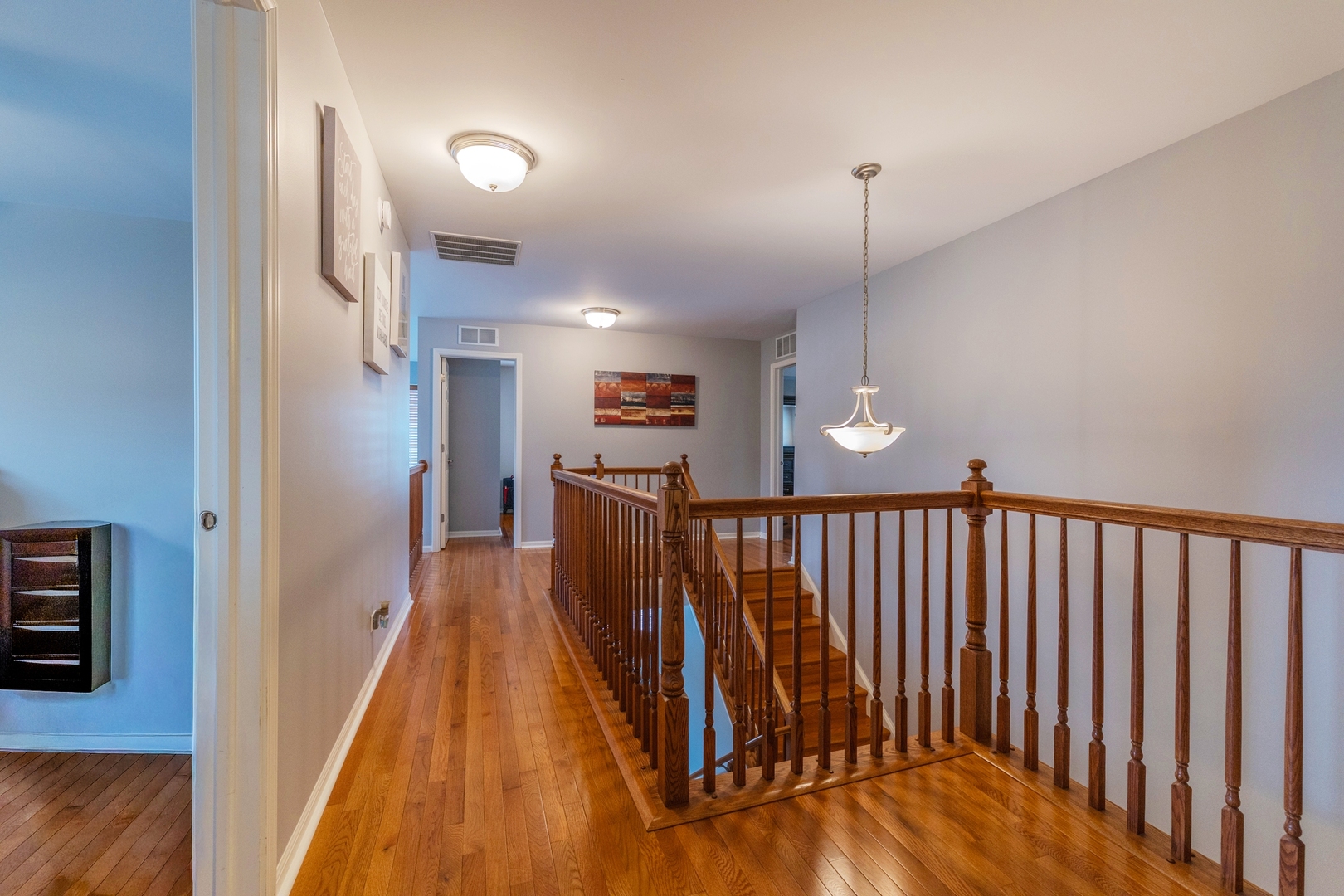 125 N Spruce Avenue, Wood Dale, IL 60191