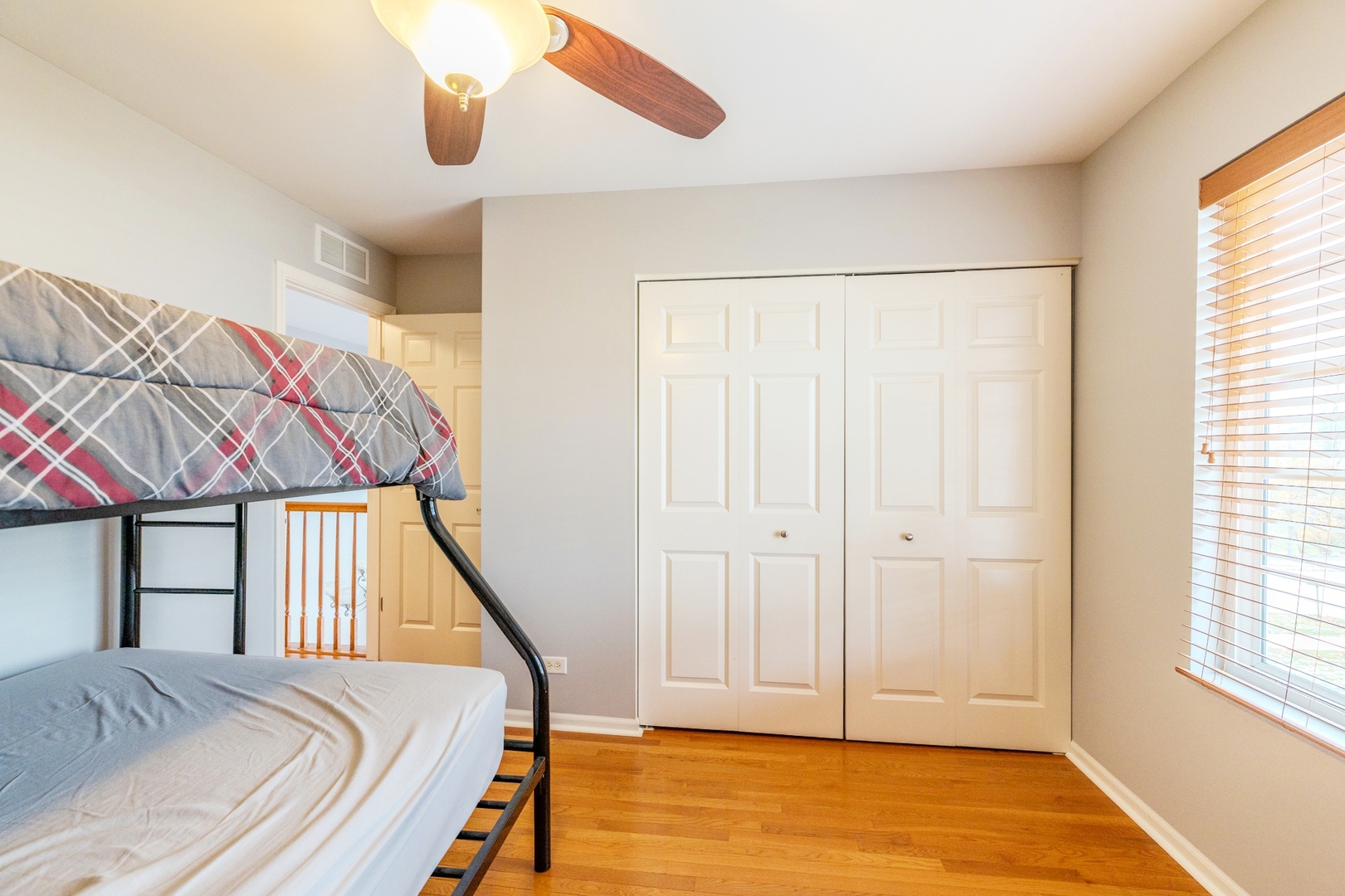 125 N Spruce Avenue, Wood Dale, IL 60191