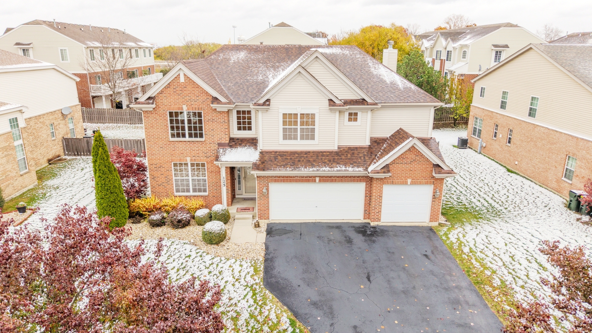 125 N Spruce Avenue, Wood Dale, IL 60191