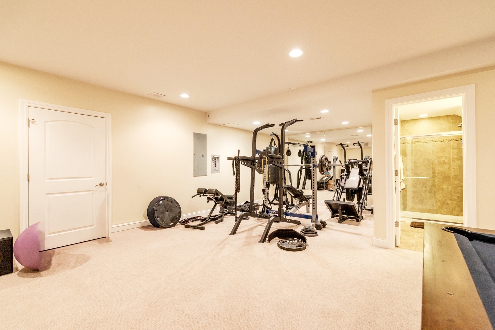 125 N Spruce Avenue, Wood Dale, IL 60191