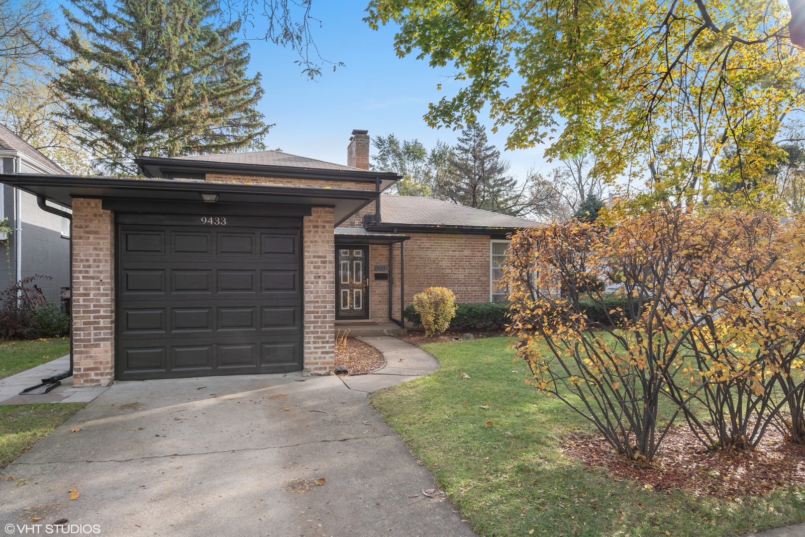 9433 Lincolnwood Drive, Evanston, IL 60203