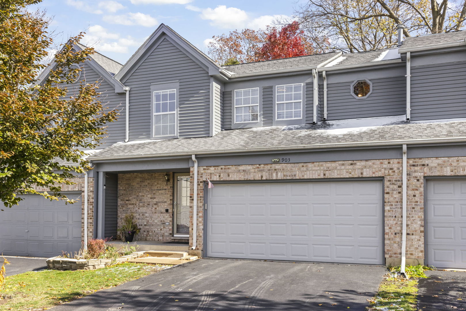 903 Old Oak Circle, Algonquin, IL 60102