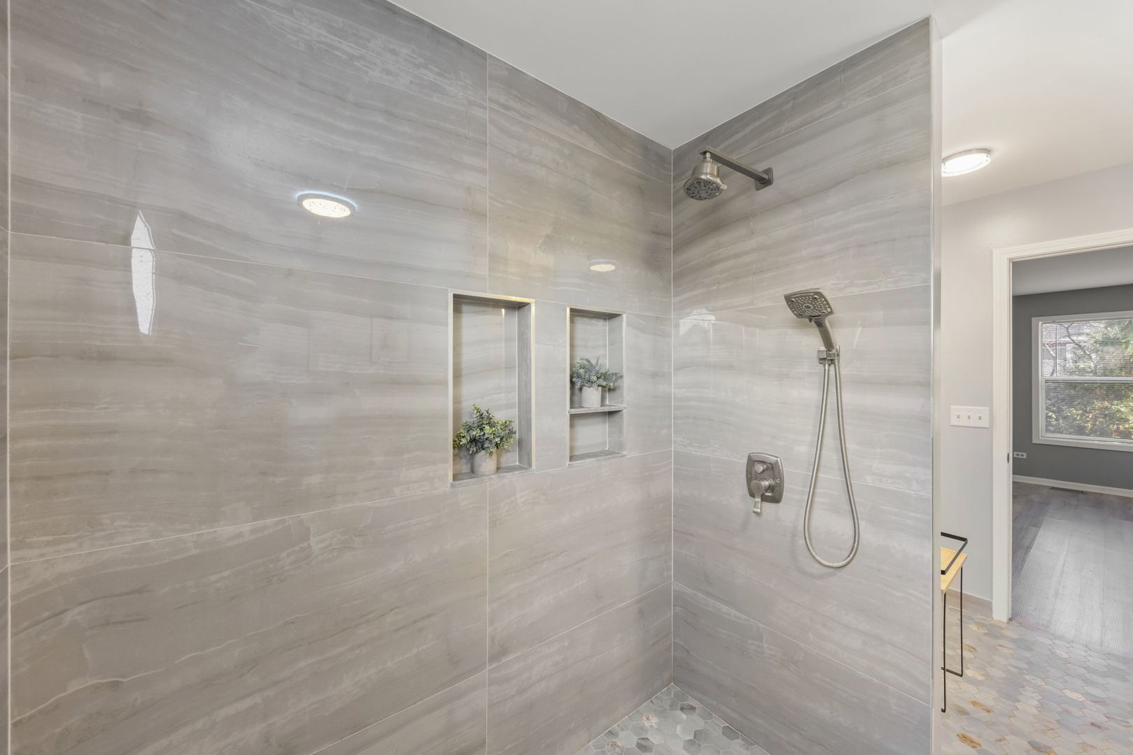 903 Old Oak Circle, Algonquin, IL 60102