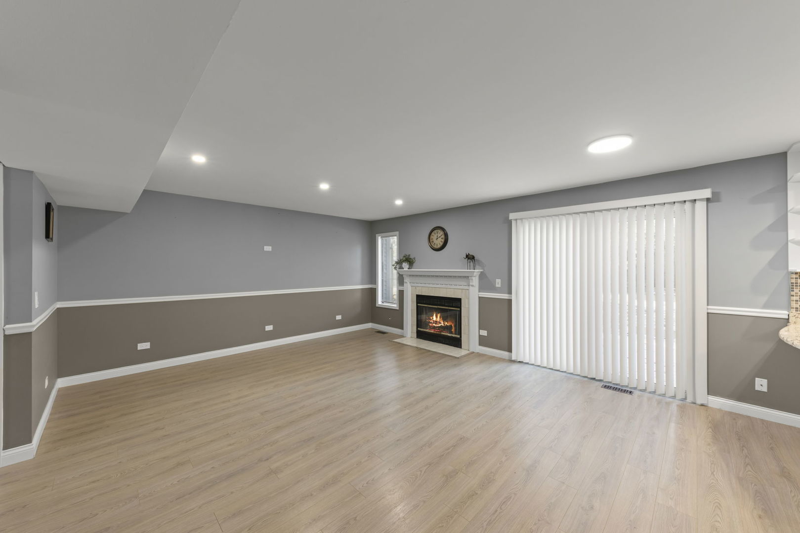 903 Old Oak Circle, Algonquin, IL 60102