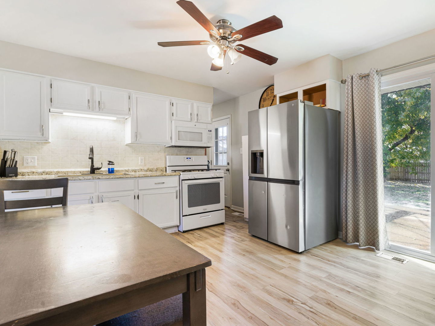 420 Berkshire Avenue, Romeoville, IL 60446