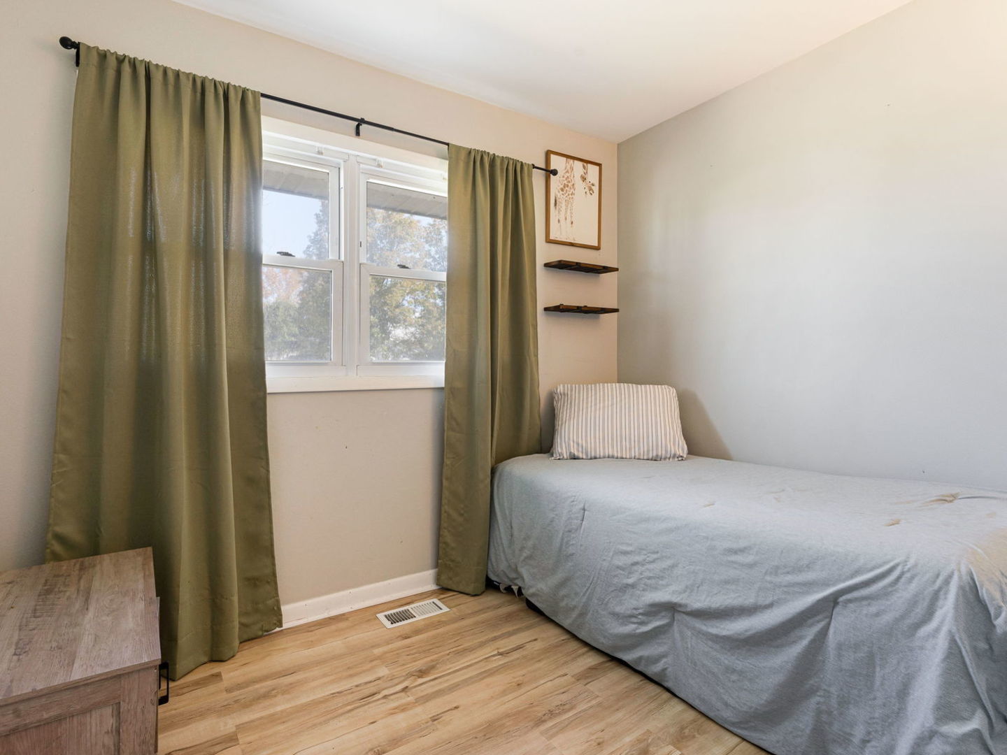 420 Berkshire Avenue, Romeoville, IL 60446