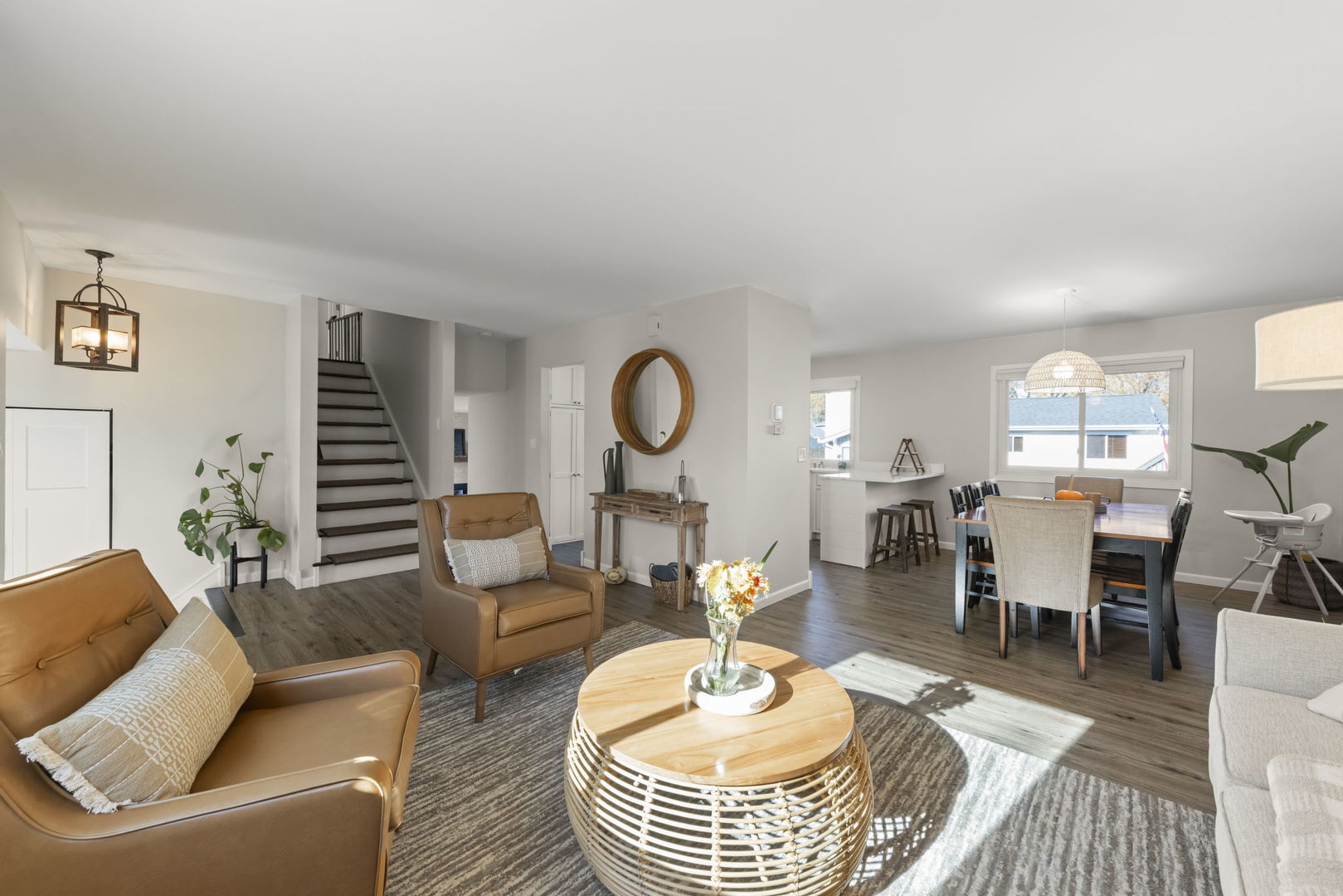 30W260 Holyoke Court, Warrenville, IL 60555