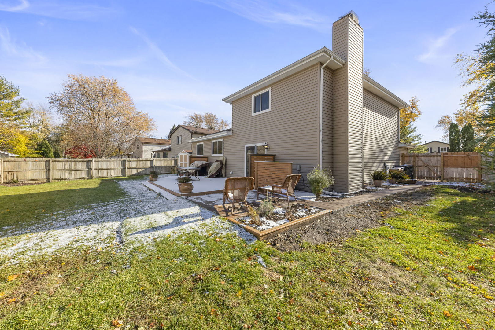30W260 Holyoke Court, Warrenville, IL 60555