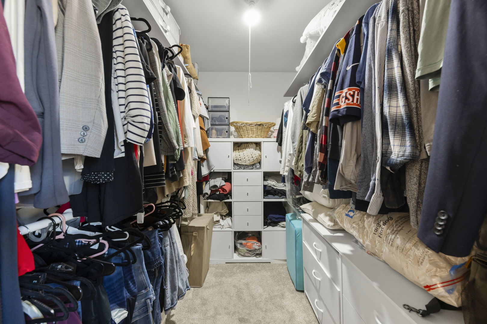 30W260 Holyoke Court, Warrenville, IL 60555