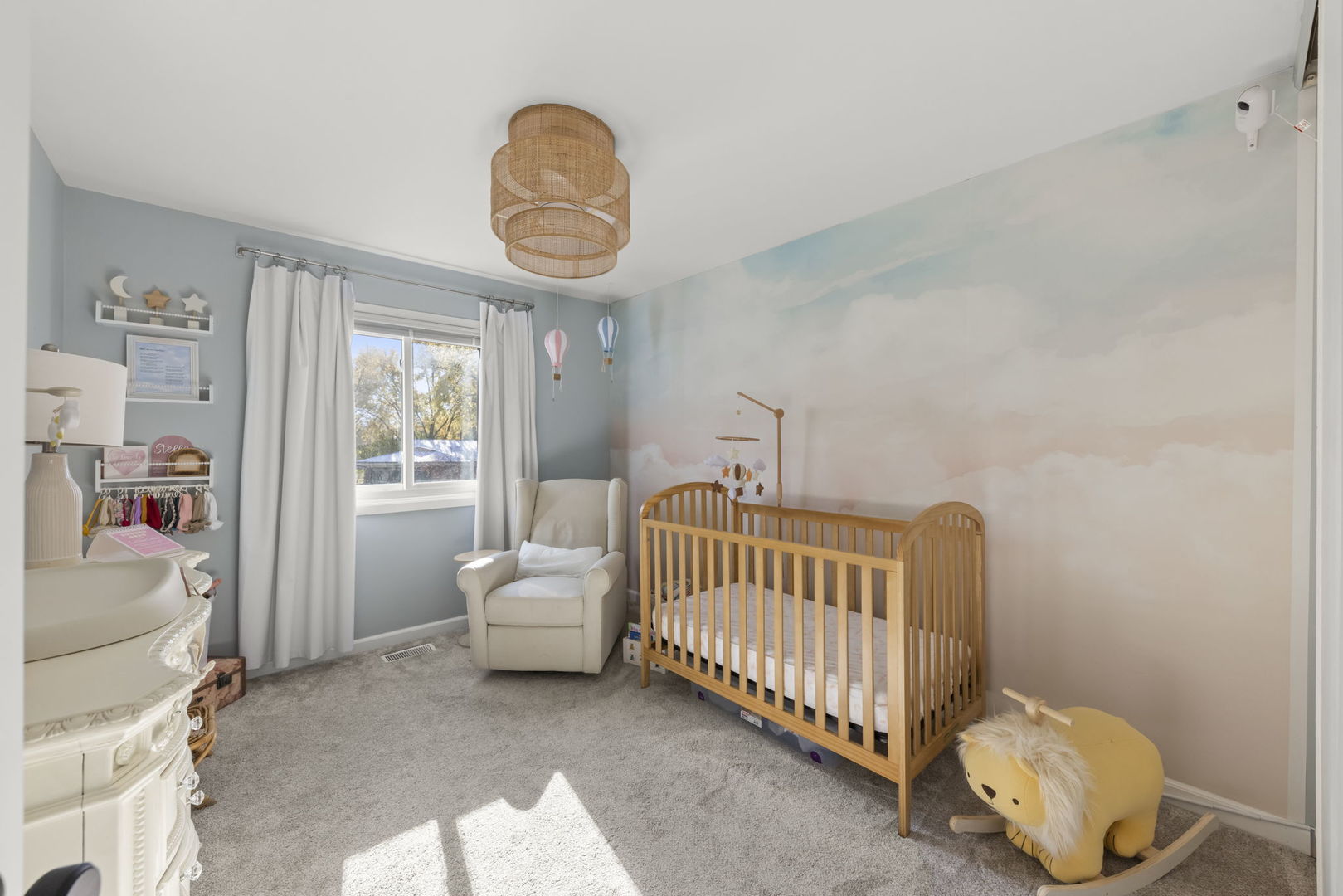 30W260 Holyoke Court, Warrenville, IL 60555