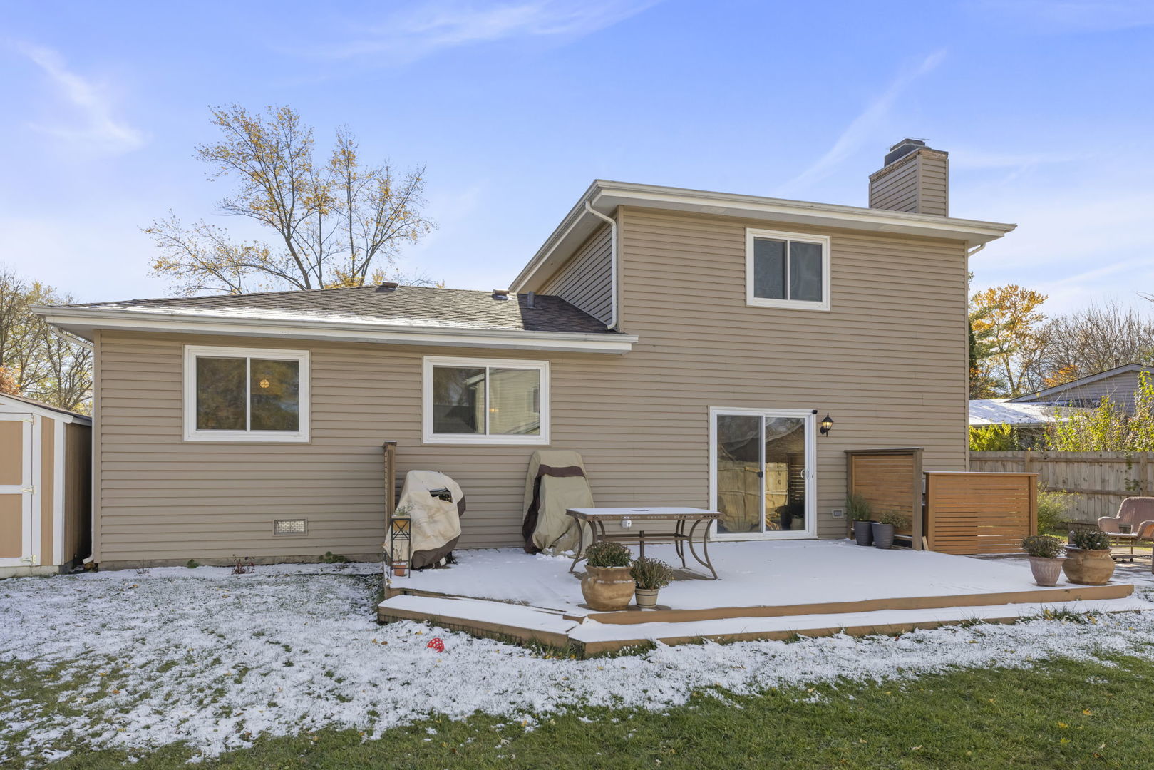 30W260 Holyoke Court, Warrenville, IL 60555