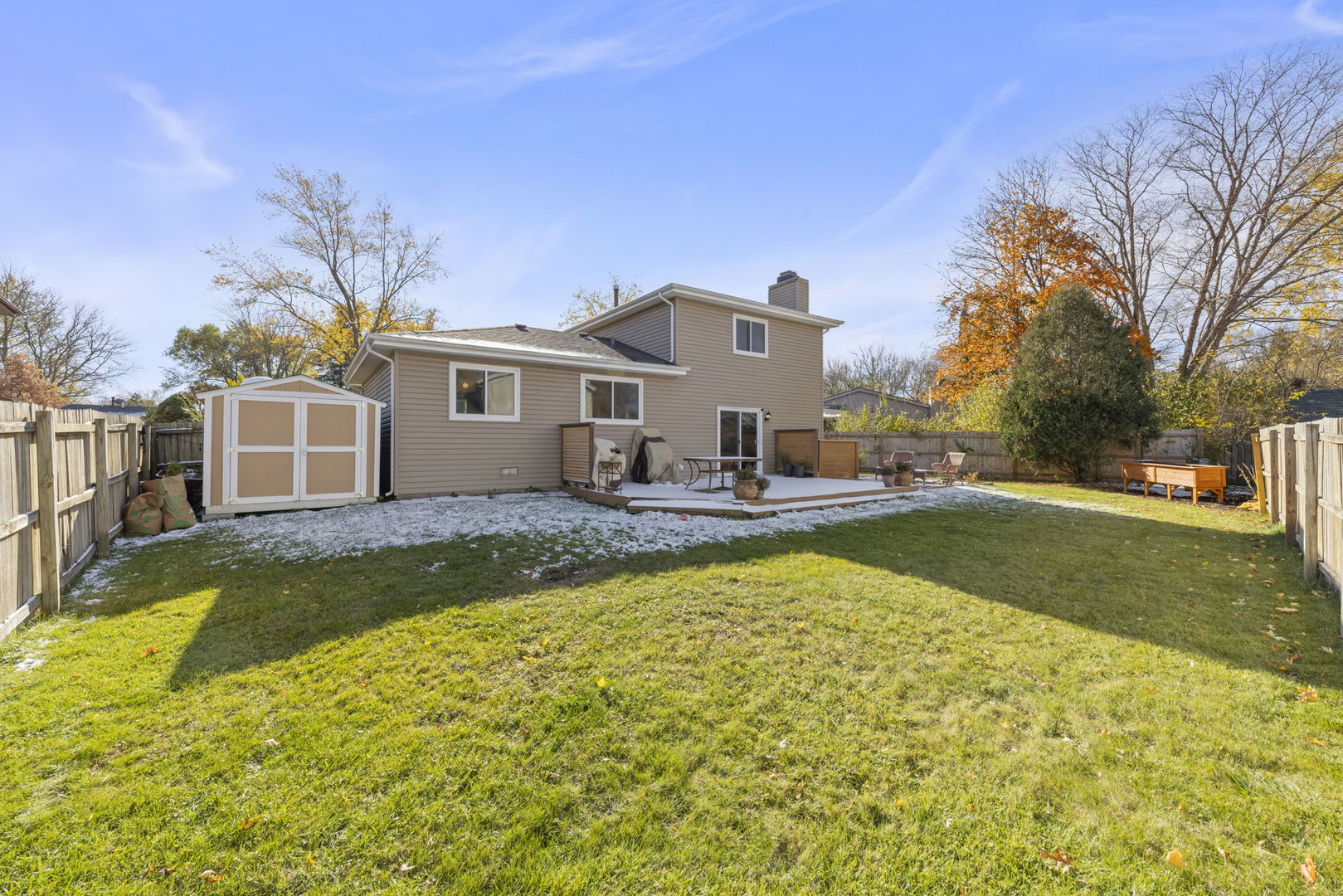 30W260 Holyoke Court, Warrenville, IL 60555