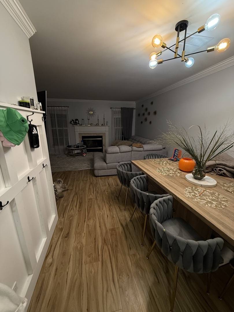 1063 Stillwater Road #1063, Elgin, IL 60120