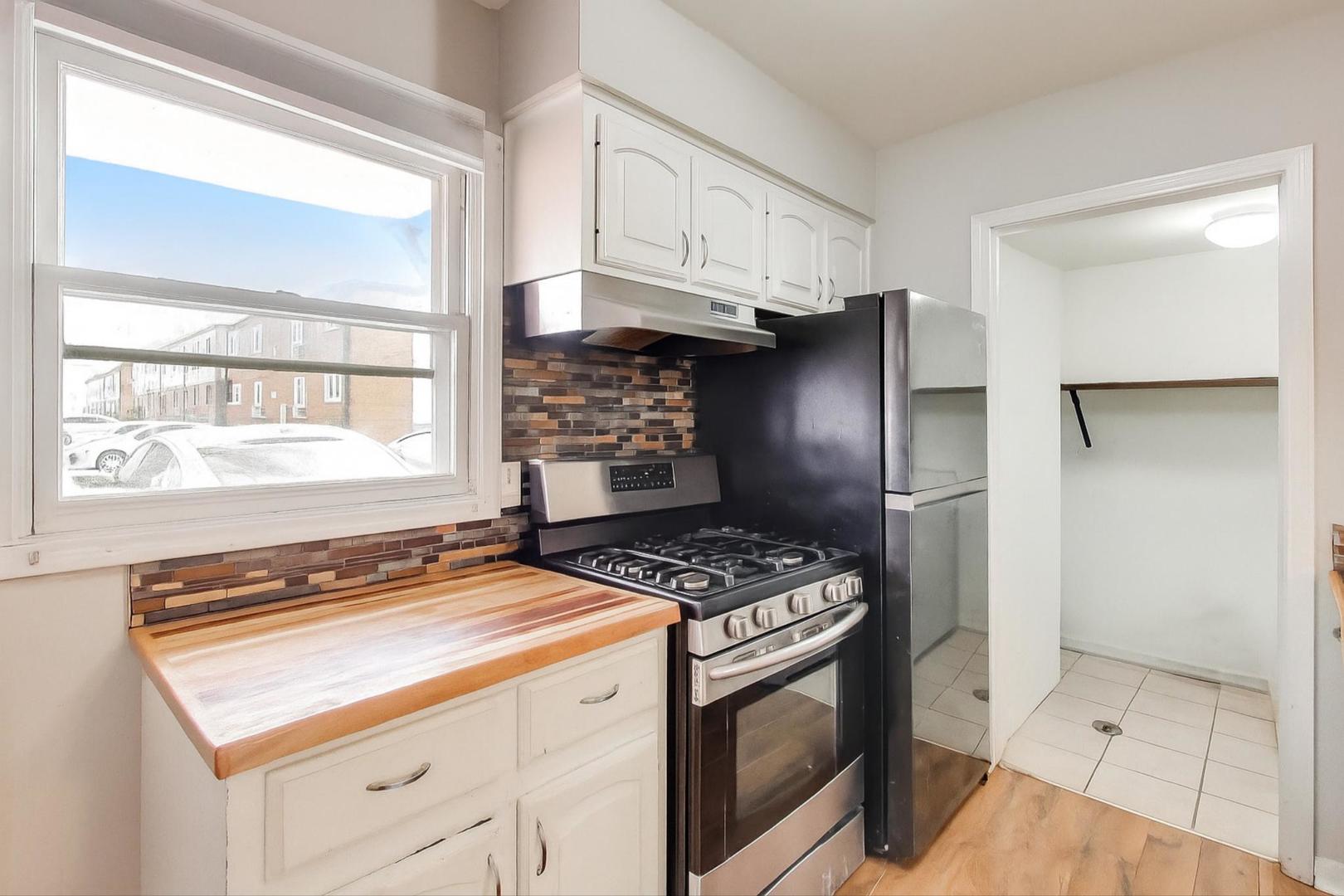 10438 Major Avenue, Oak Lawn, IL 60453