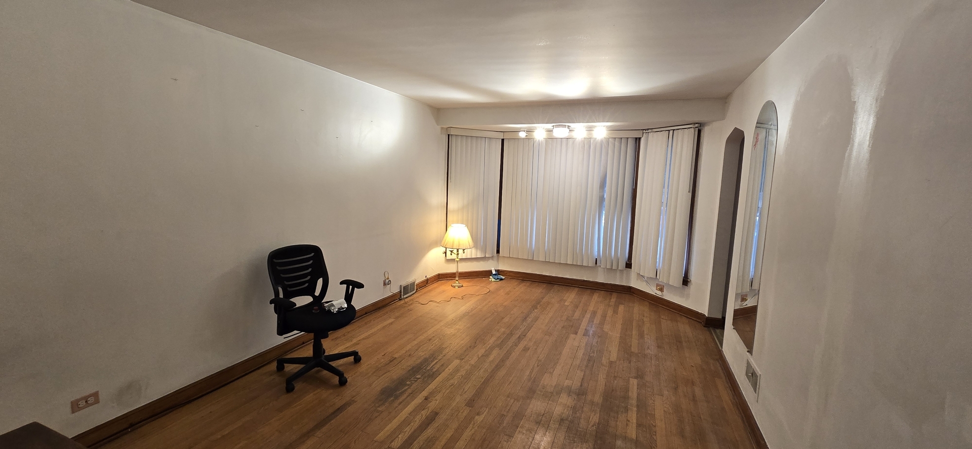 4731 S Kostner Avenue, Chicago, IL 60632