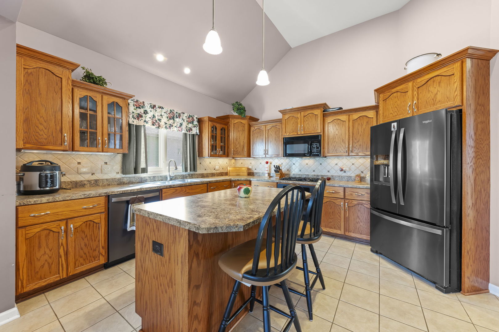 674 Friar Drive, Aurora, IL 60505