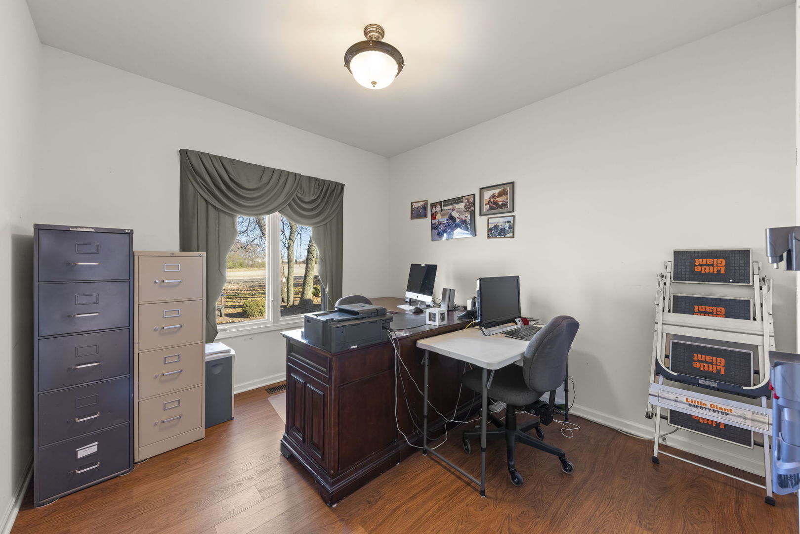 674 Friar Drive, Aurora, IL 60505