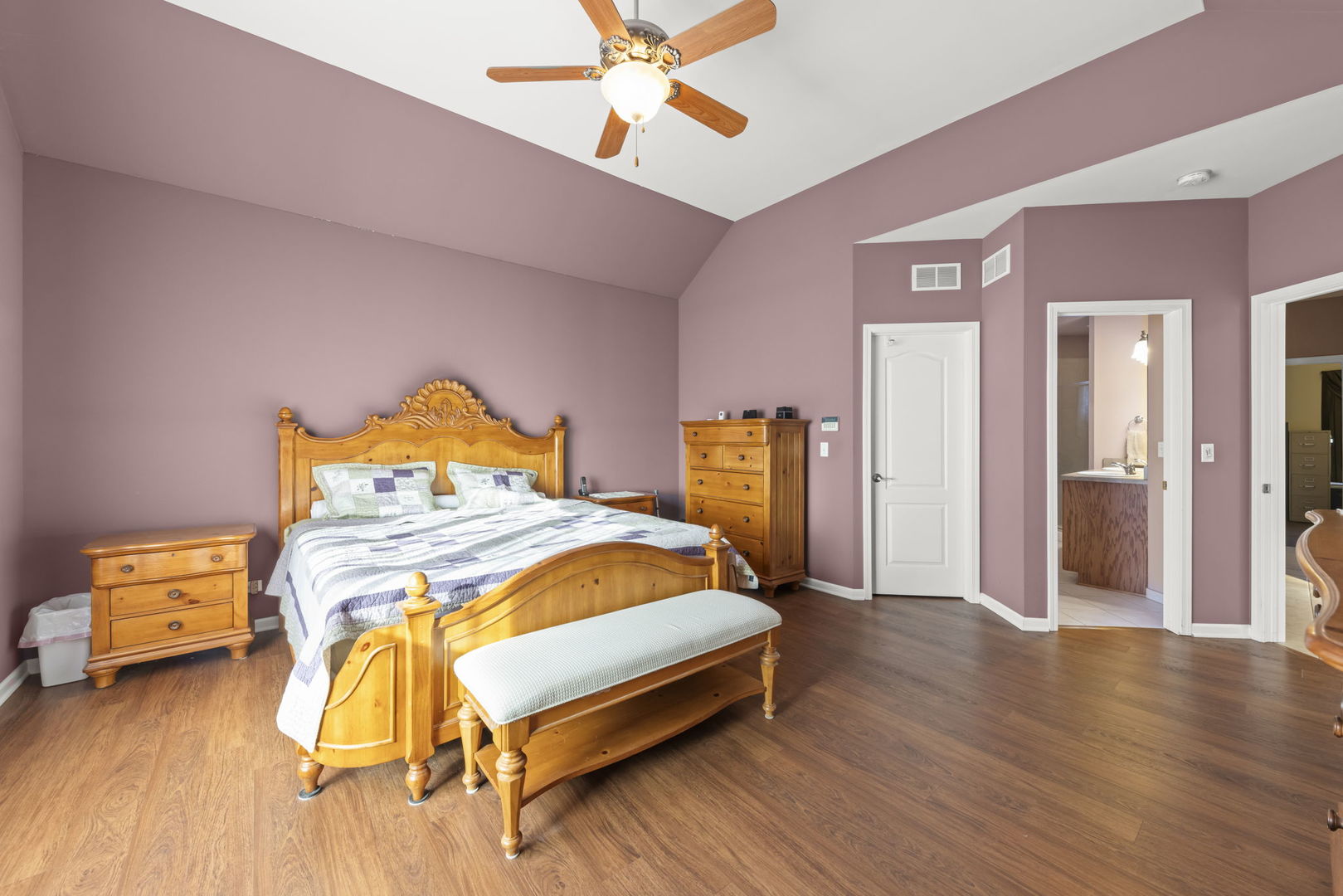 674 Friar Drive, Aurora, IL 60505