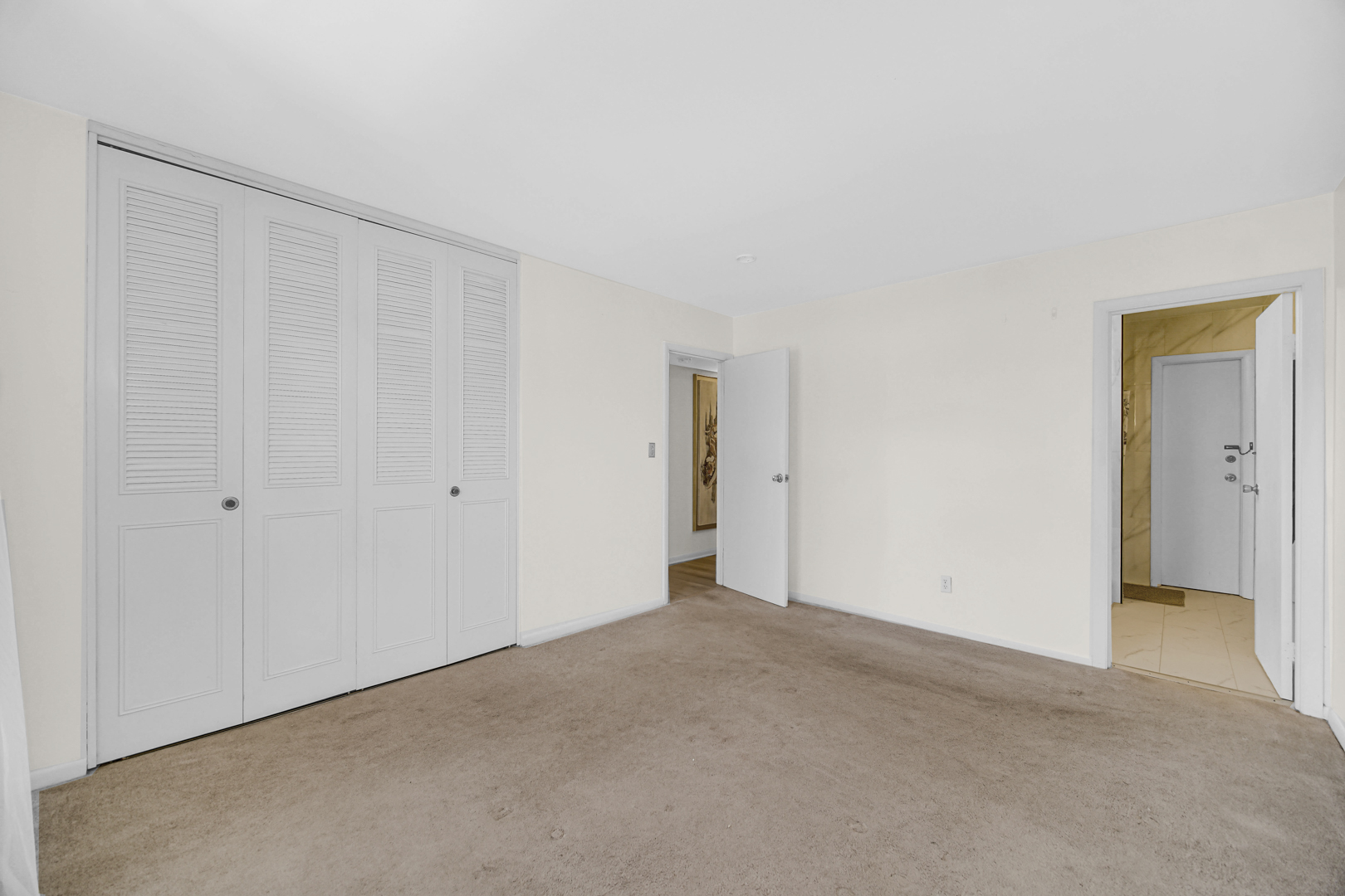 521 Coventry Lane #12, Crystal Lake, IL 60014