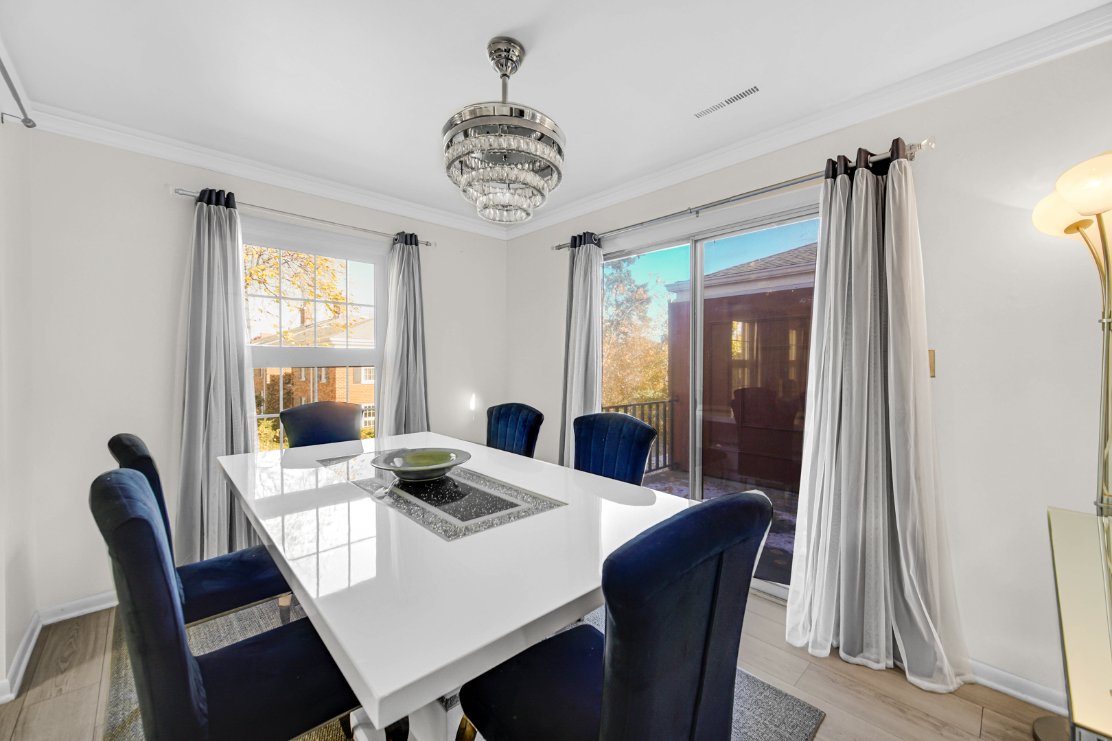 521 Coventry Lane #12, Crystal Lake, IL 60014