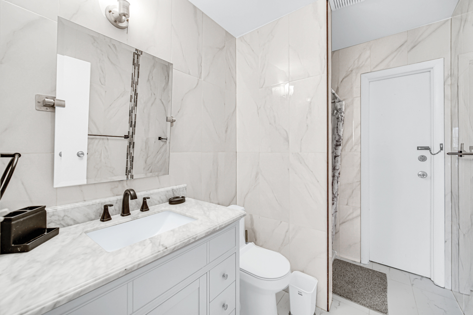 521 Coventry Lane #12, Crystal Lake, IL 60014