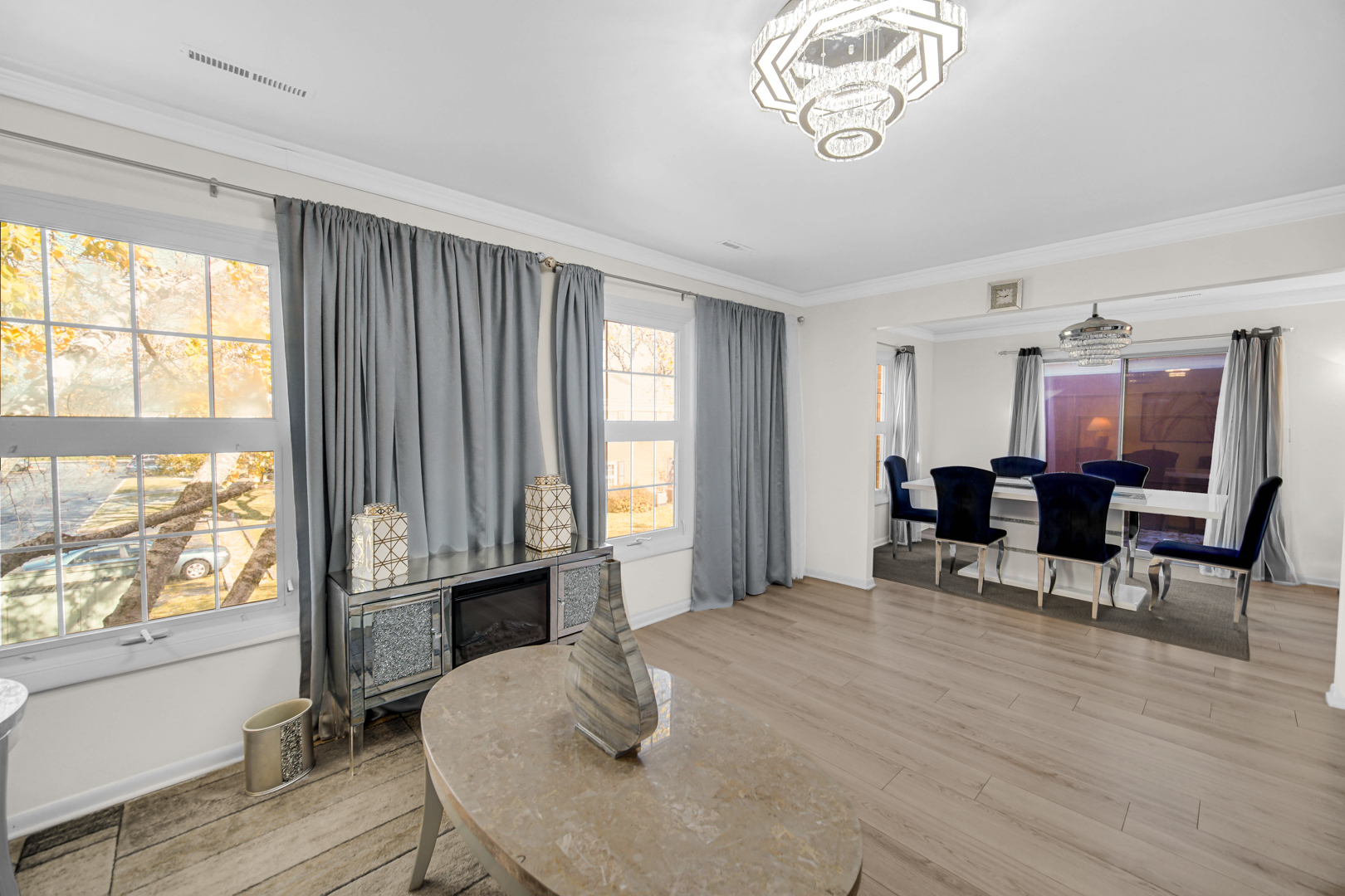 521 Coventry Lane #12, Crystal Lake, IL 60014