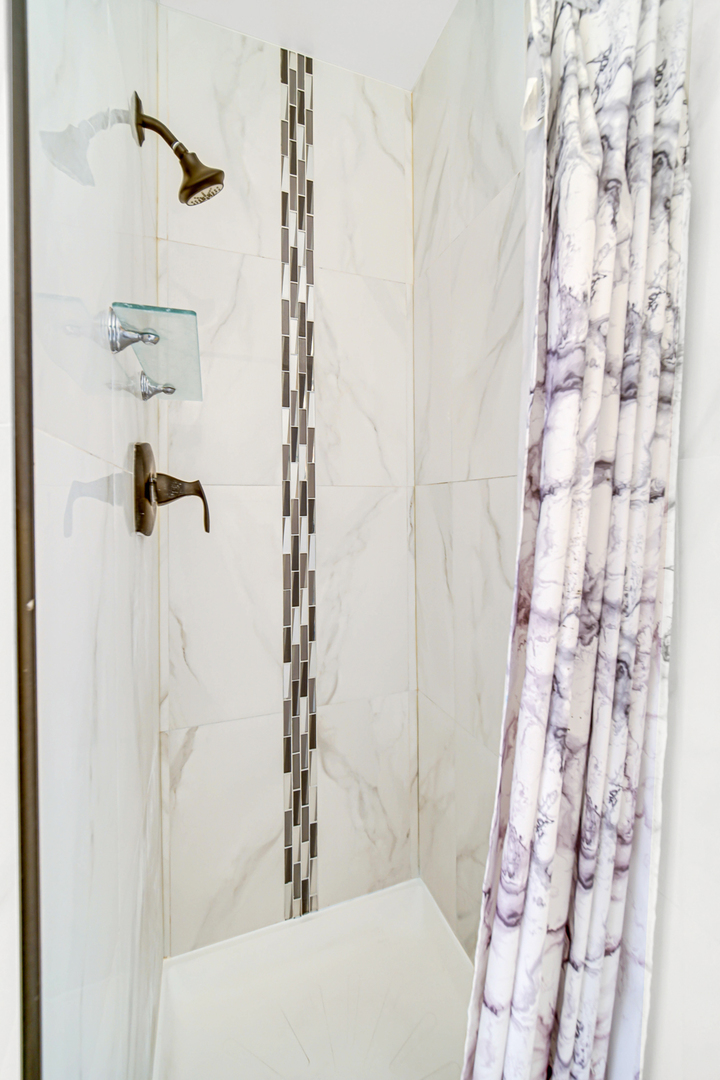 521 Coventry Lane #12, Crystal Lake, IL 60014