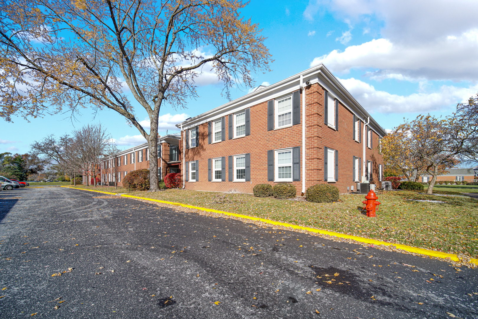 521 Coventry Lane #12, Crystal Lake, IL 60014