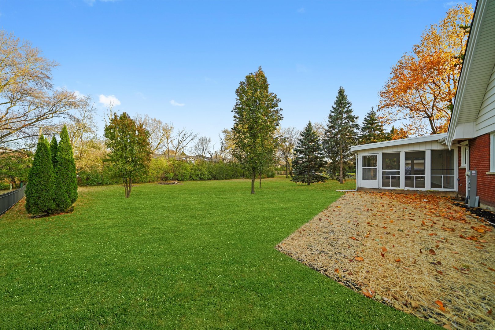 7925 William Drive, Willowbrook, IL 60527