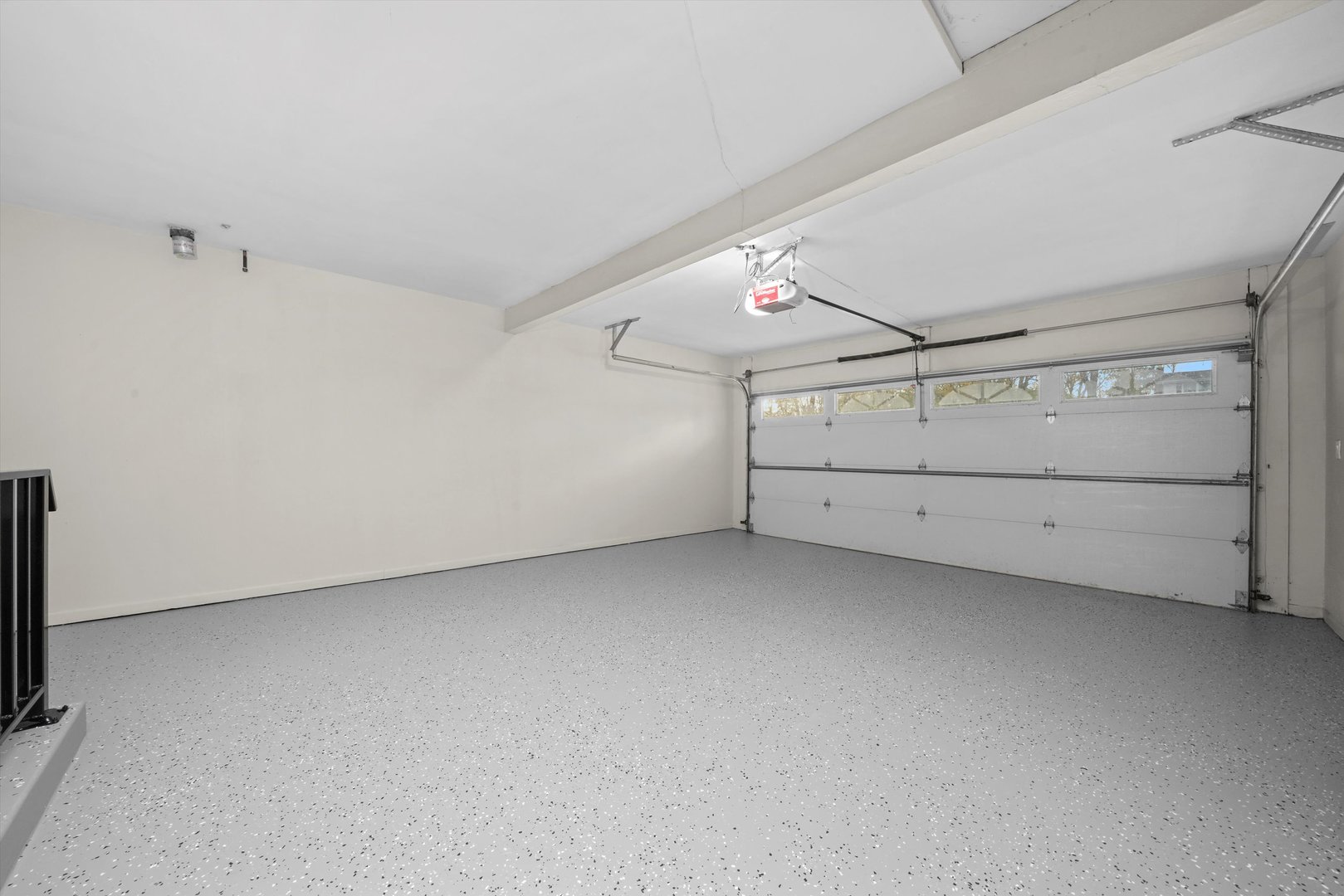 7925 William Drive, Willowbrook, IL 60527