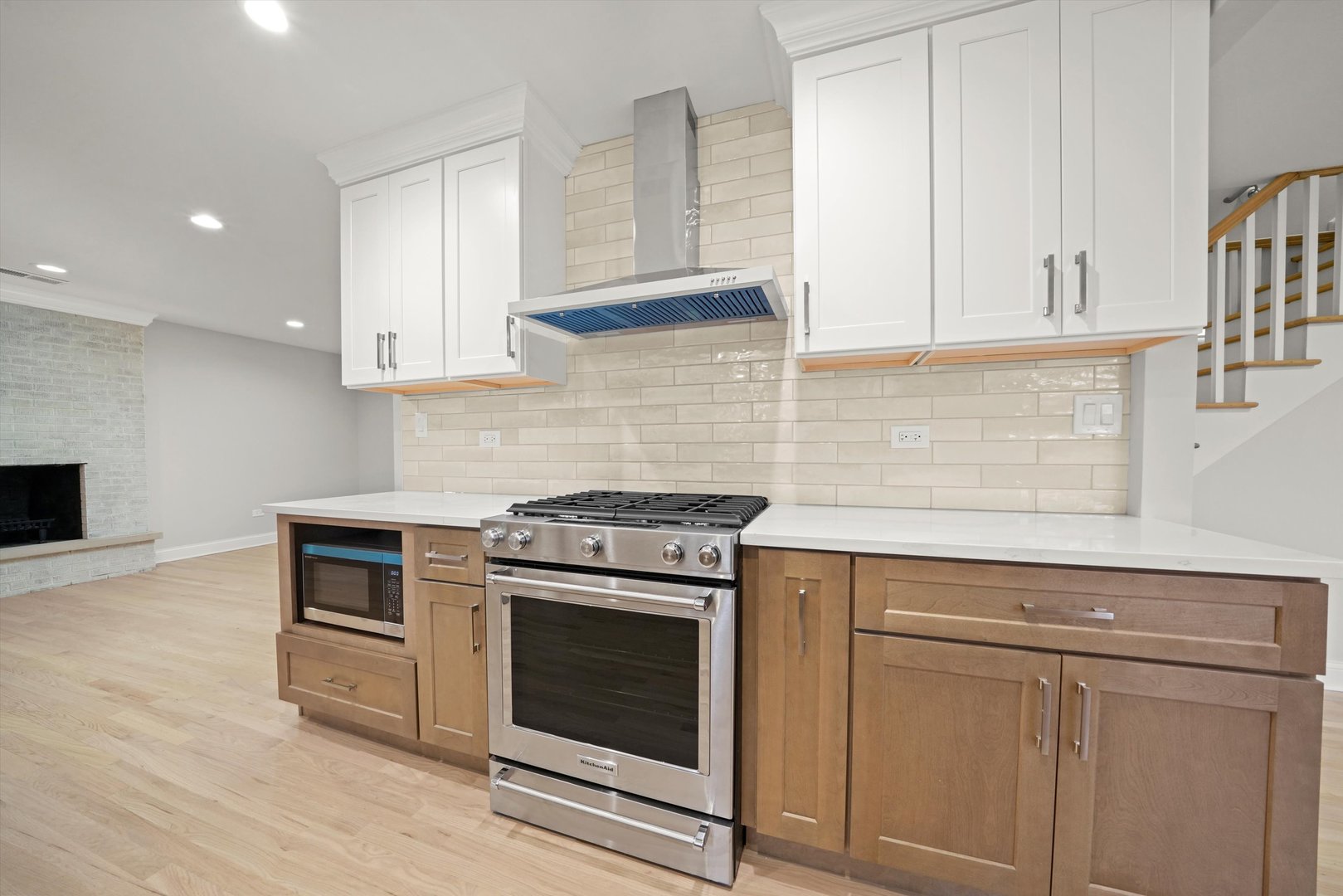 7925 William Drive, Willowbrook, IL 60527