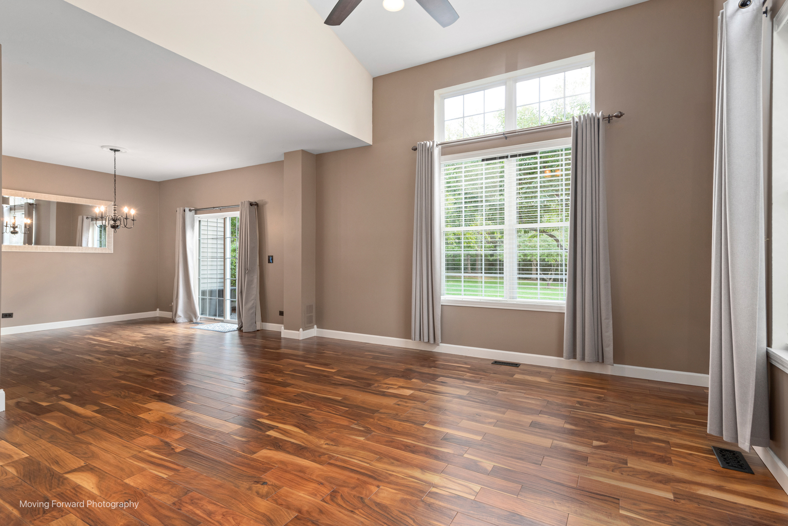 745 Dillon Court, Grayslake, IL 60030