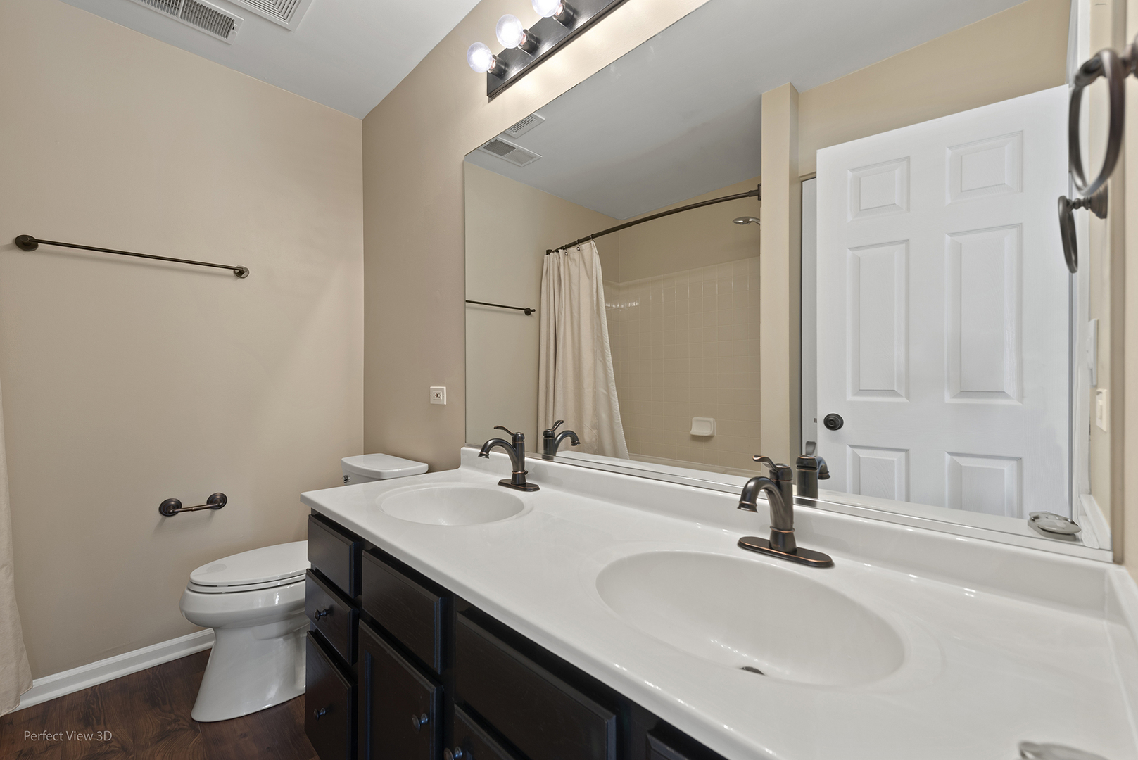 745 Dillon Court, Grayslake, IL 60030