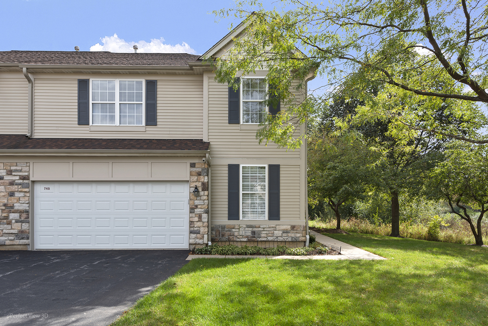 745 Dillon Court, Grayslake, IL 60030