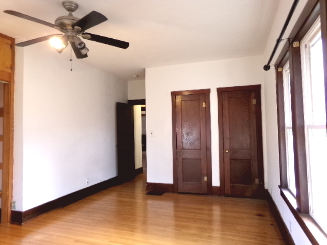 701 W South Street, Clinton, IL 61727