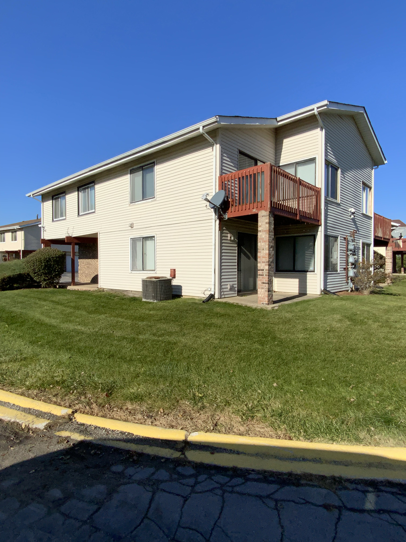 709 Spring Court #5, University Park, IL 60484