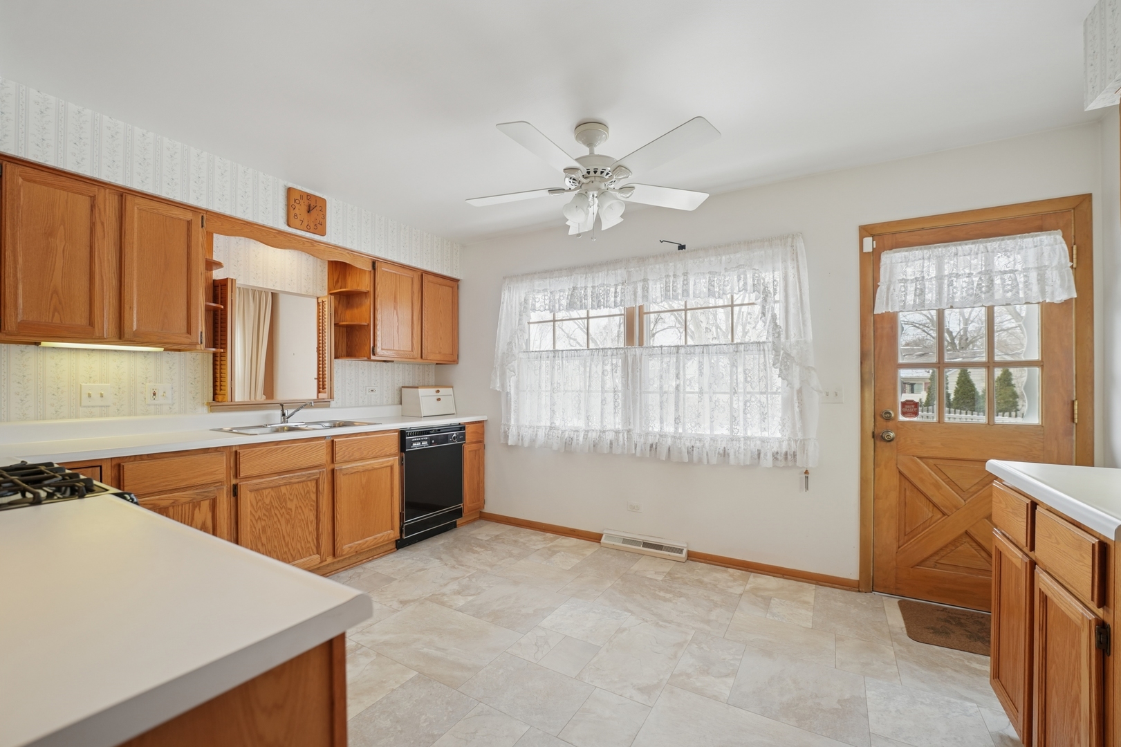 0N314 Leonard Street, Winfield, IL 60190