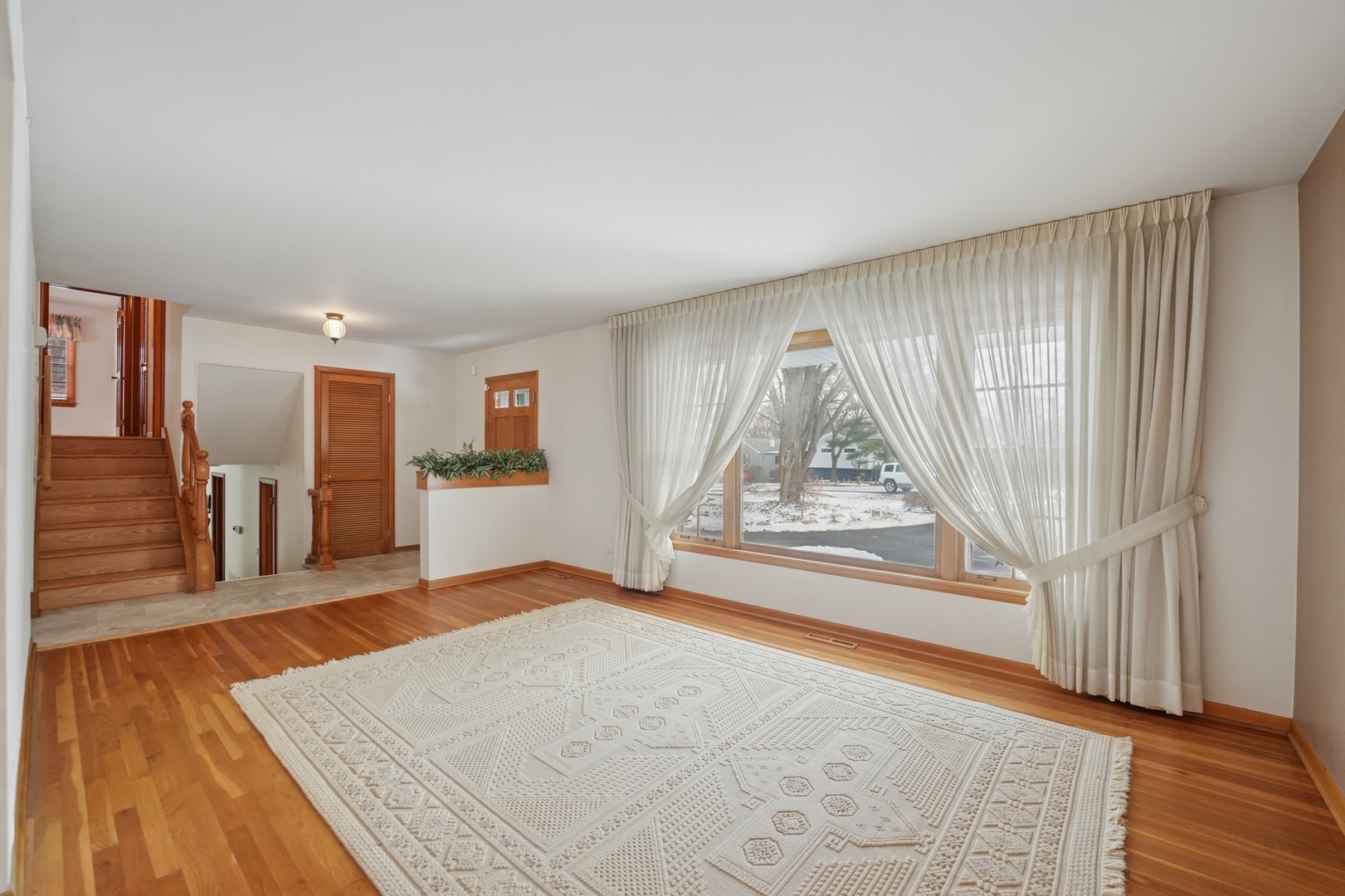 0N314 Leonard Street, Winfield, IL 60190