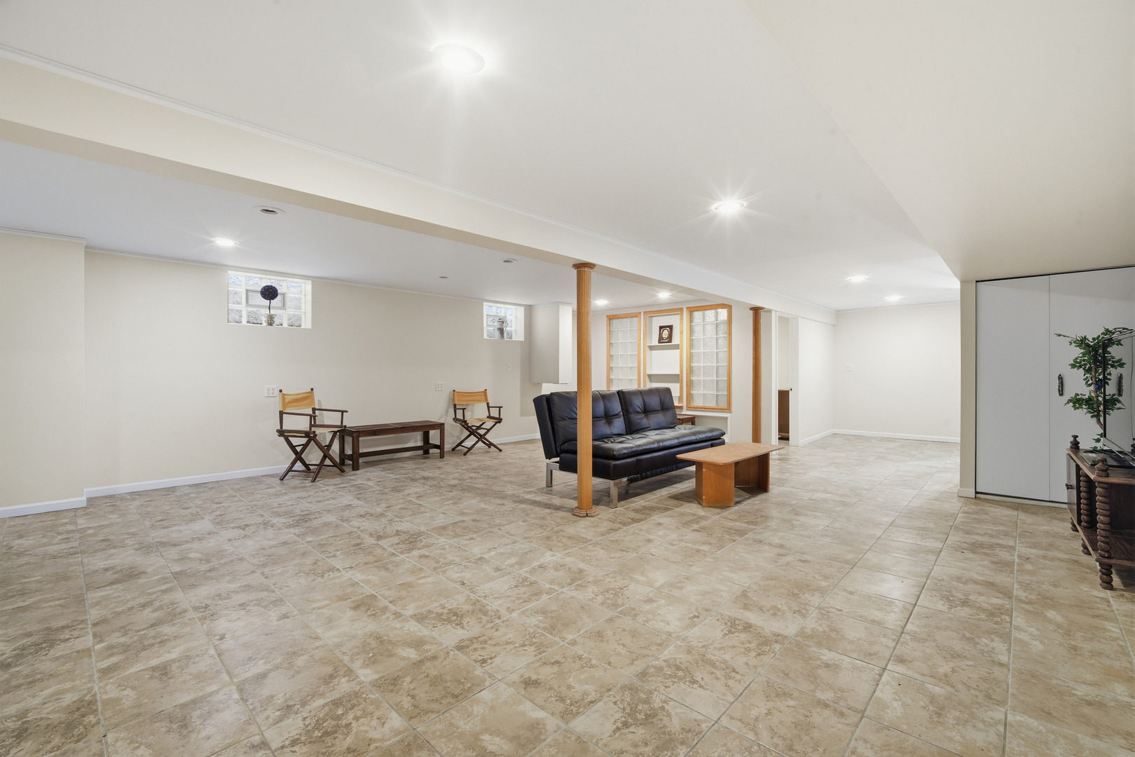 1700 Marguerite Street, Park Ridge, IL 60068