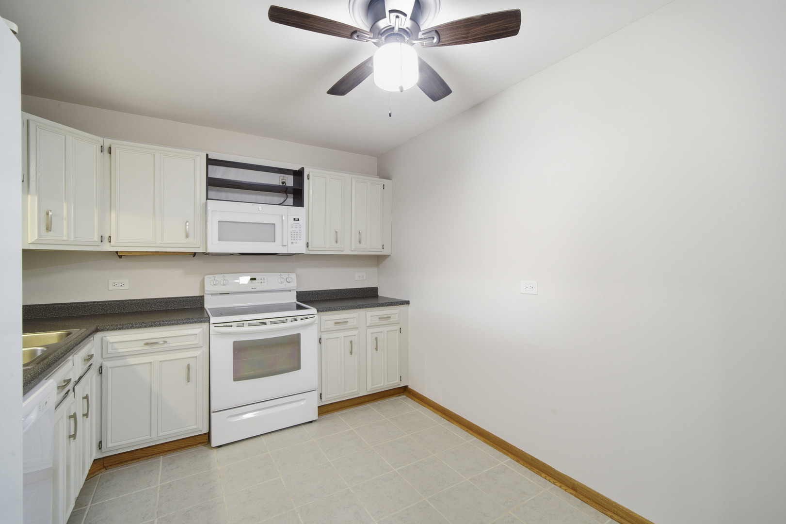 1255 N STERLING Avenue #206, Palatine, IL 60067