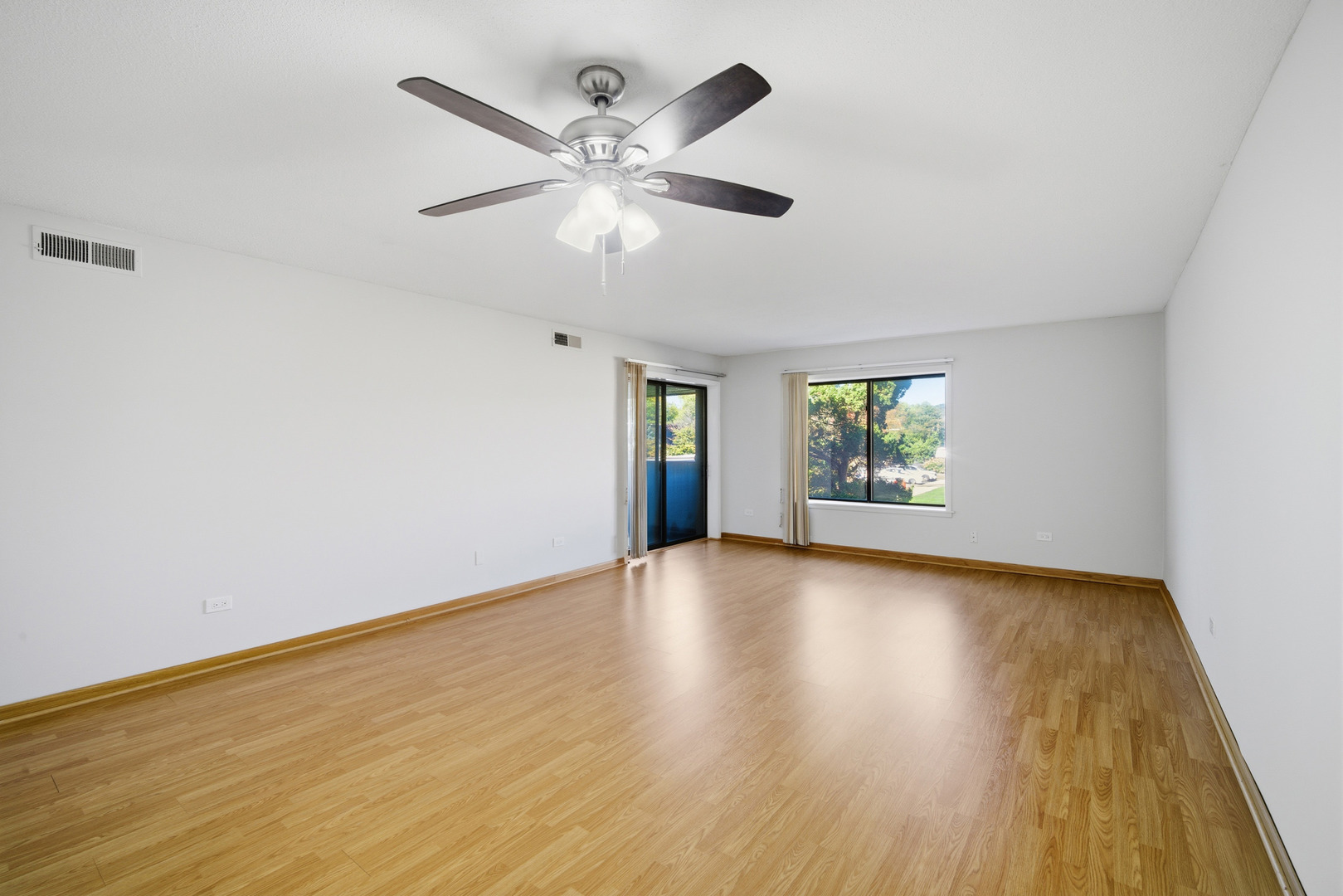 1255 N STERLING Avenue #206, Palatine, IL 60067