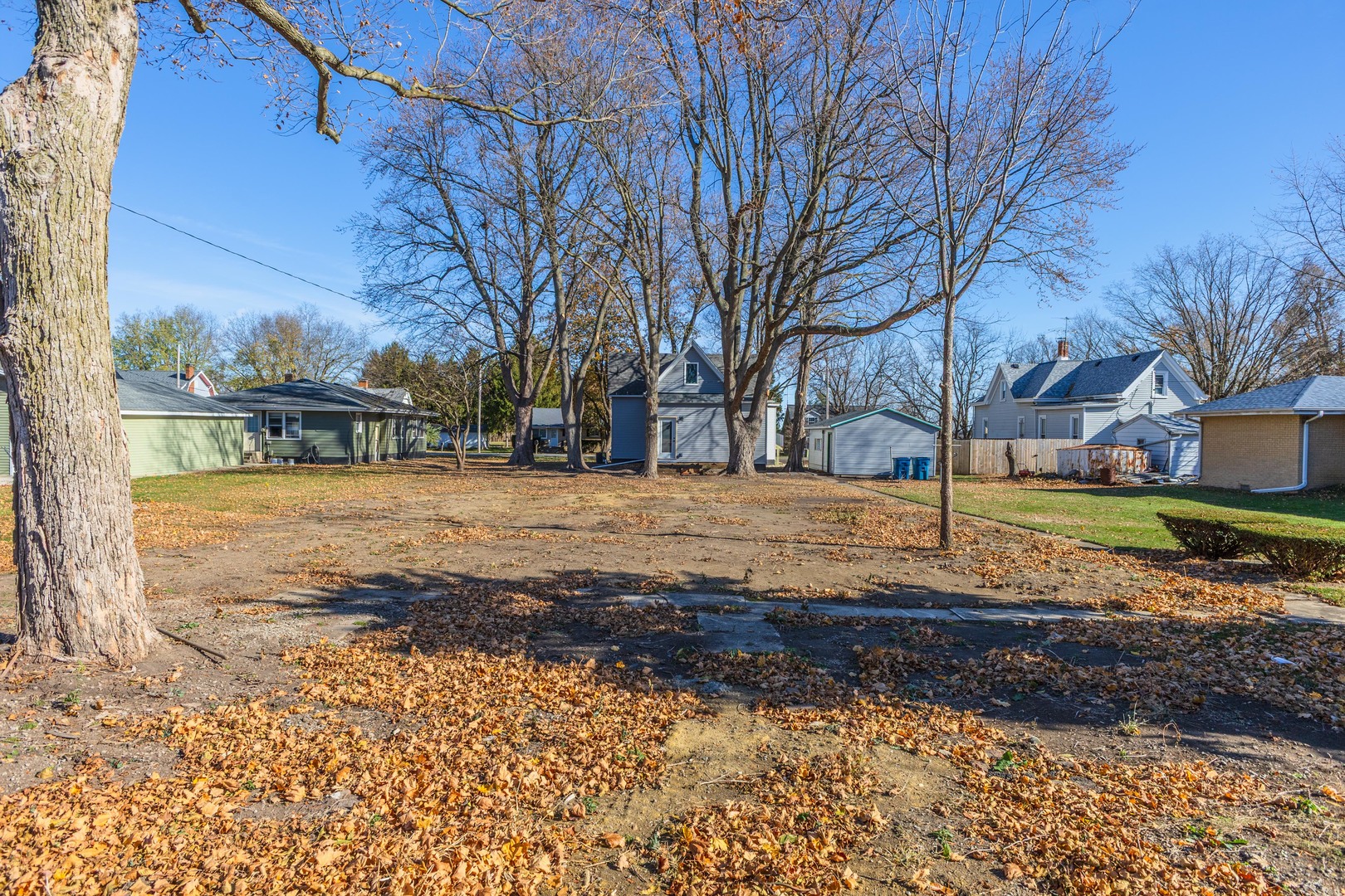 208 S Division Street, Stanford, IL 61774