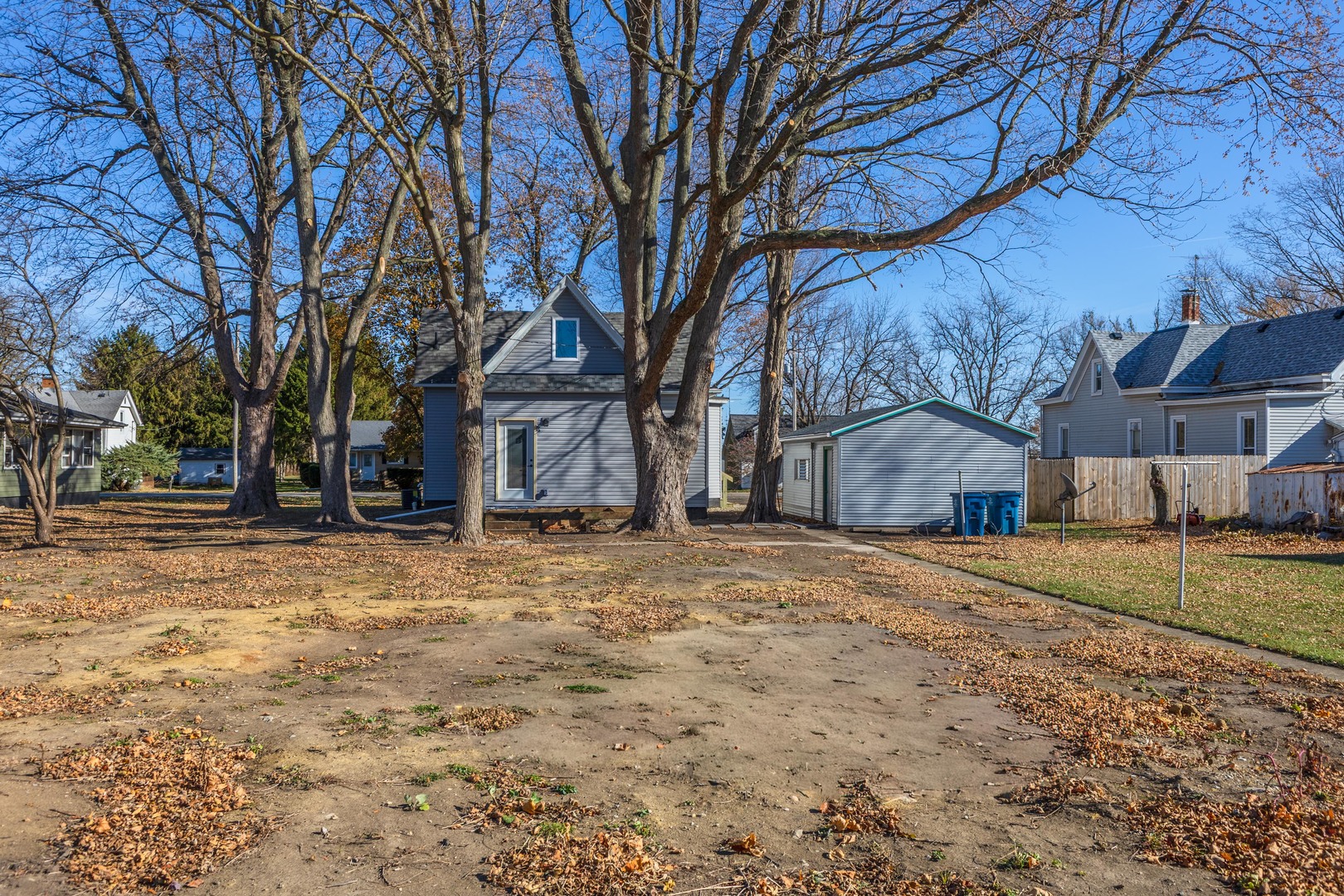 208 S Division Street, Stanford, IL 61774