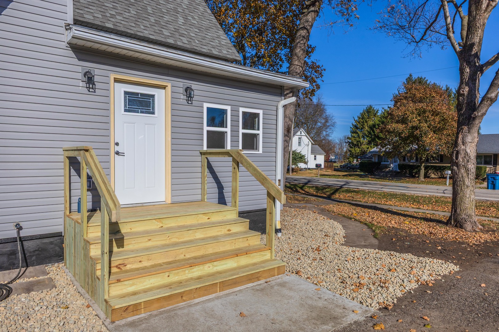 208 S Division Street, Stanford, IL 61774