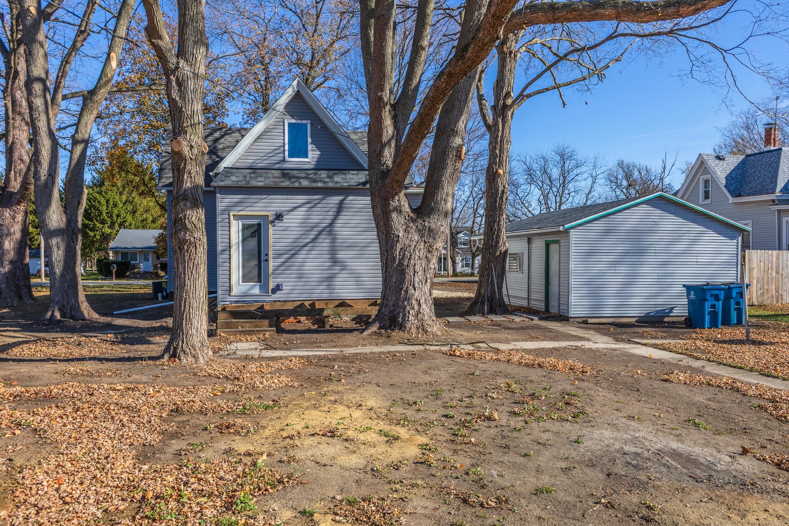 208 S Division Street, Stanford, IL 61774