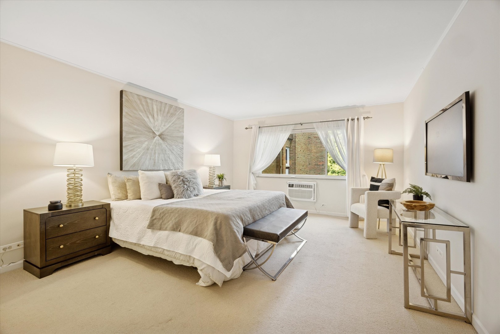 320 Claymoor Road #2D, Hinsdale, IL 60521