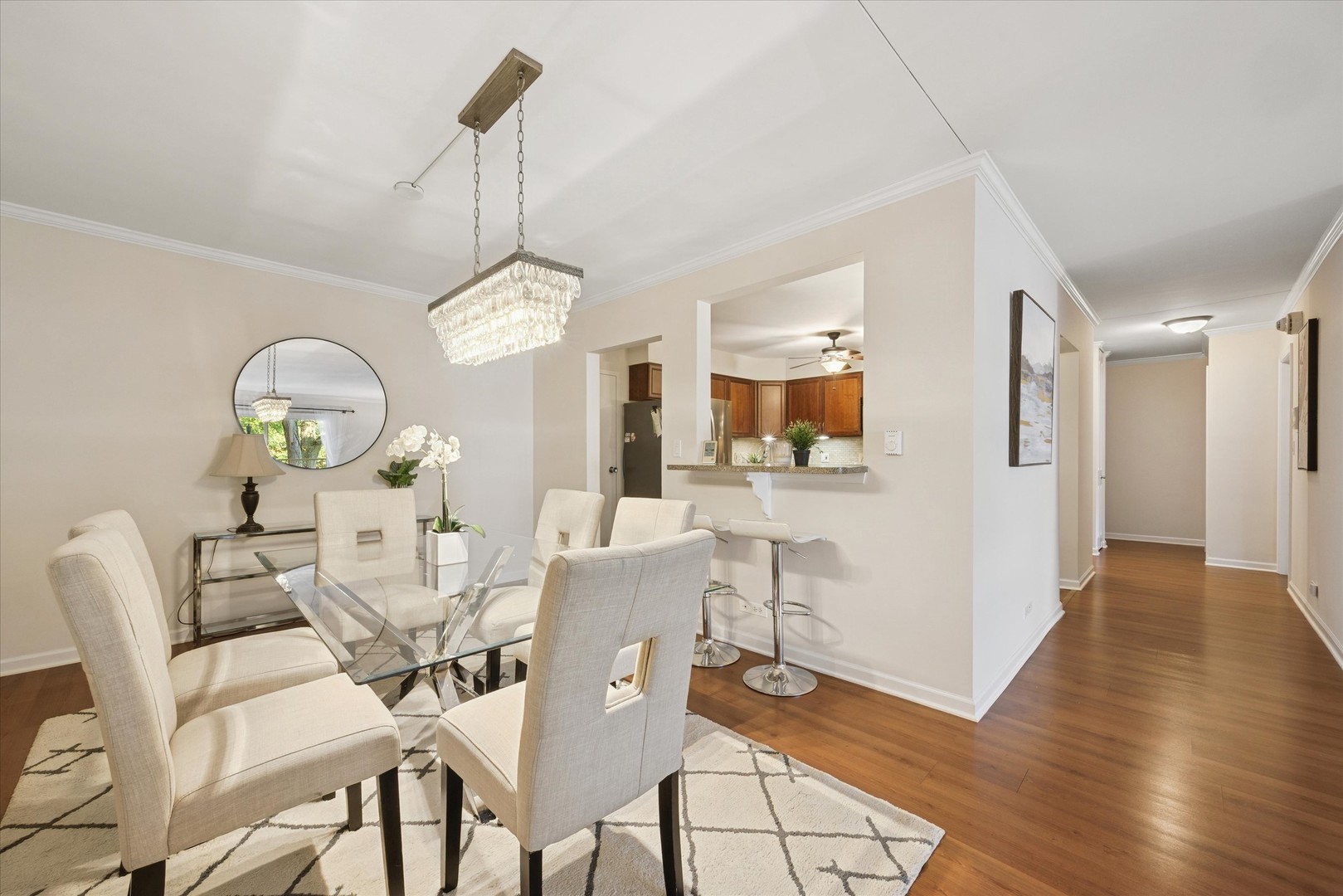 320 Claymoor Road #2D, Hinsdale, IL 60521