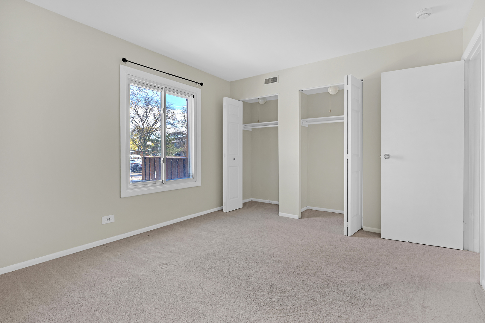 1808 Plum Grove Road #1B, Rolling Meadows, IL 60008