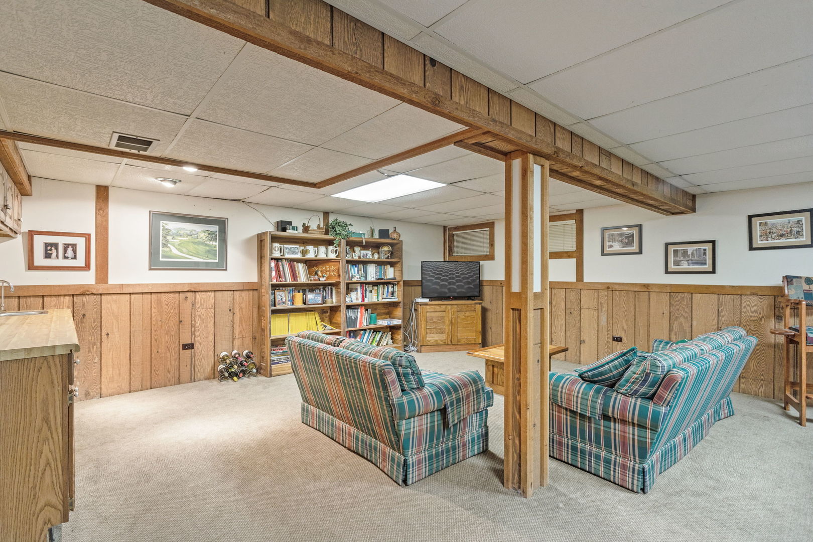 2407 N Hickory Lane, Arlington Heights, IL 60004